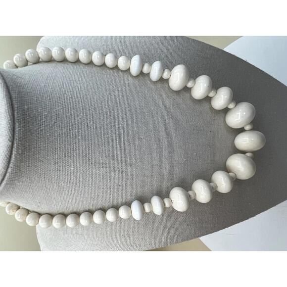 Chunky White Beaded Necklace - Picture 2 of 7